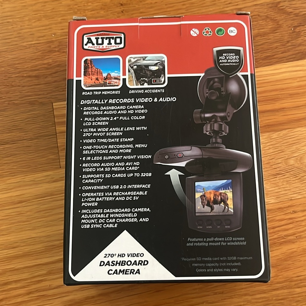 NWT Dashboard Camera - Picture 2 of 2